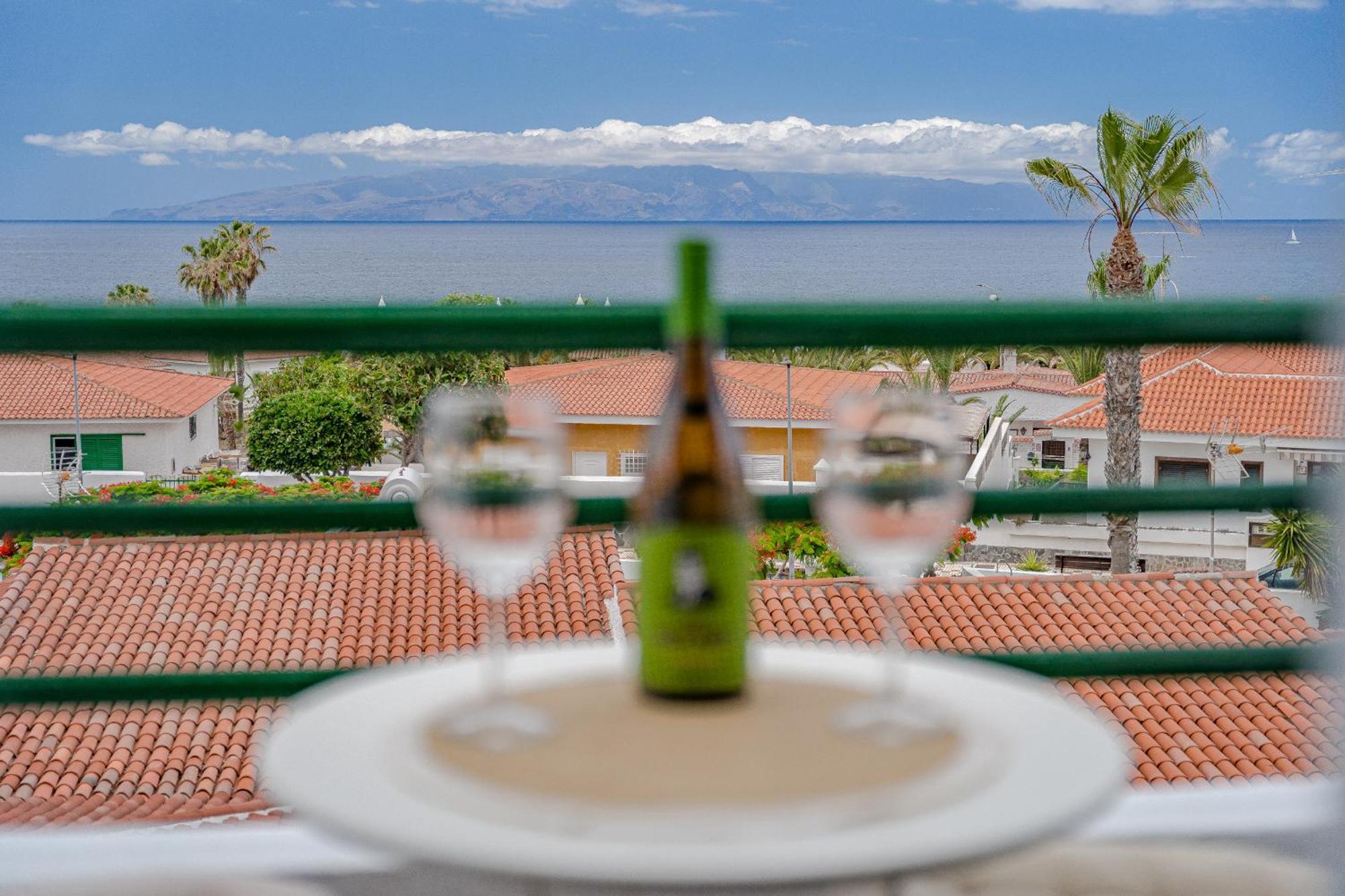 2Bdr Ocean View & Large Private Terrace In Puerto De Santiago Apartment Puerto de Santiago  Exterior photo